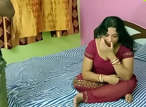 Indian Sexy xxx bhabhi having sex with small penis boy! This babe is not happy!