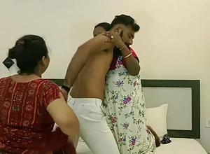 Indian Bengali wife coupled with their way sexy amateur triune coitus ! With Dirty audio