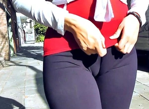 Awesome ass cameltoe flashing in public