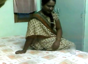 Delightful Indian Aunty Fucked by Mature Fellow on Stifling Web camera
