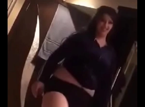 Syrian whore in hammer away hotel - قحبة سورية بالفندق