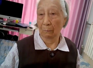 Old Chinese Granny Receives Drilled