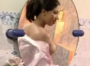 Sri Lankan Model Anusha Rajapaksha Hot Boobs Operation In Imported Photoshoot
