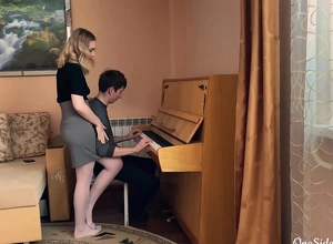 Instructor on the piano deep sucking unearth student and fucking