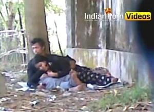 Outdoor blowjob mms of desi girls with lover - Indian Porn Movie scenes