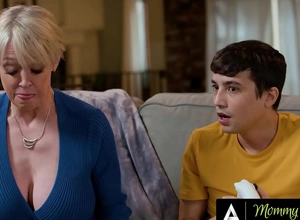 MOMMY'S BOY - Caring PAWG MILF Dee Williams Sexually Satisfies Hormonal Stepson - PART 1 & 2
