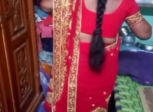Desi beauty hotwife sary changing in home