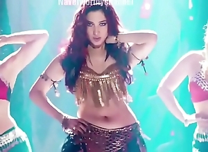 Tamanna perform zara comely impenetrable depths navel shakes